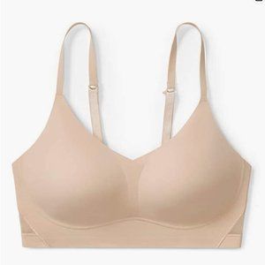 True & Co Women's True Body Lift Triangle Adjustable Strap Bra Like New!